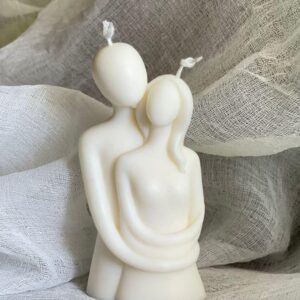 Couple Hug Candle